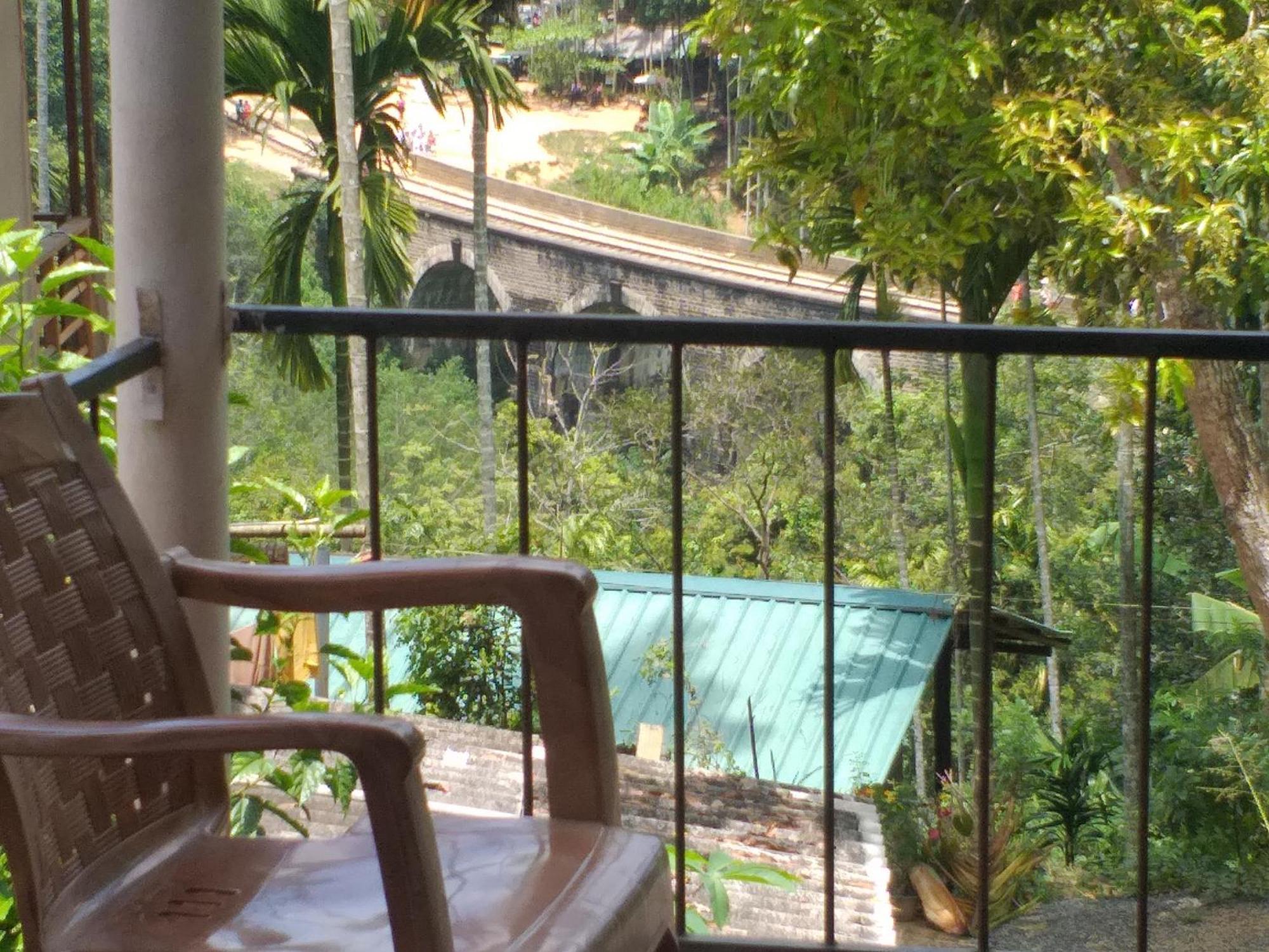 Nine Arch Araliya Homestay エッラ エクステリア 写真